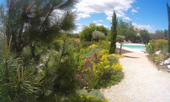 Vogue Cabaña | Le Mas de Molines, Gîte l'Amandier, Alquiler con jardín, piscina.