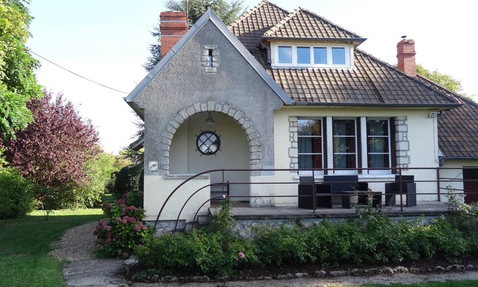 Muides-sur-Loire Casa | LE MAS Casa frente al Loira, en un jardín cerrado, en MUIDES SUR LOIRE