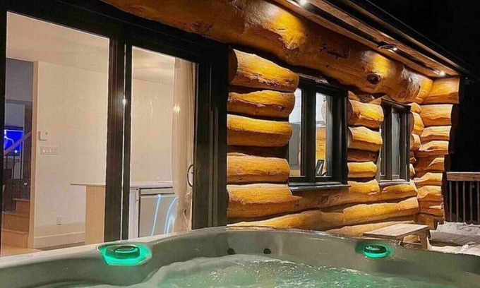 St-Adolphe-d'Howard Casa | Le Massif | Lake Access | Hot Tub | Pool Table