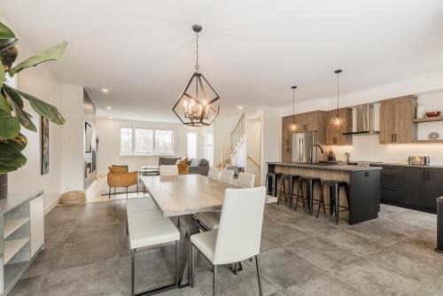Magog Apartamento | Le Memph Chouette spacious comfortable condo cottage eco responsible 3 bedrooms private garage - hot tub & pool Memphrémagog Lake