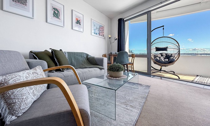 Parnell Apartamento | Le Mirage | Stylish Apt inc. Pools, Sauna & more!