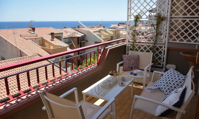 Roccalumera Apartamento | Le Note del Mare appartamento vista mare