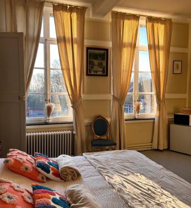 Saint-Omer Cama Y Desayuno | Le Palais de la Cathédrale