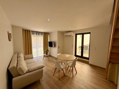 Pailhes Casa | Le Patio, 10 minutes from Béziers and 20 minutes from Pézenas