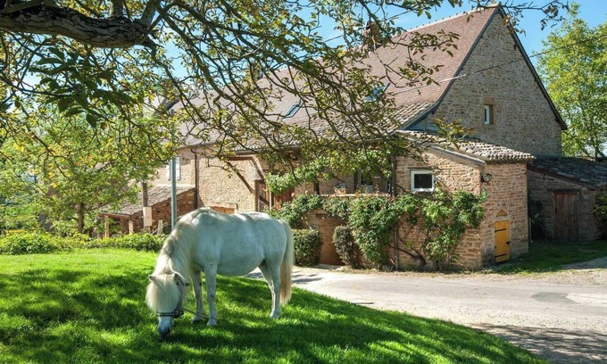 Etrigny Otro | Le Petit Gîte de la Ferme de Châtenay