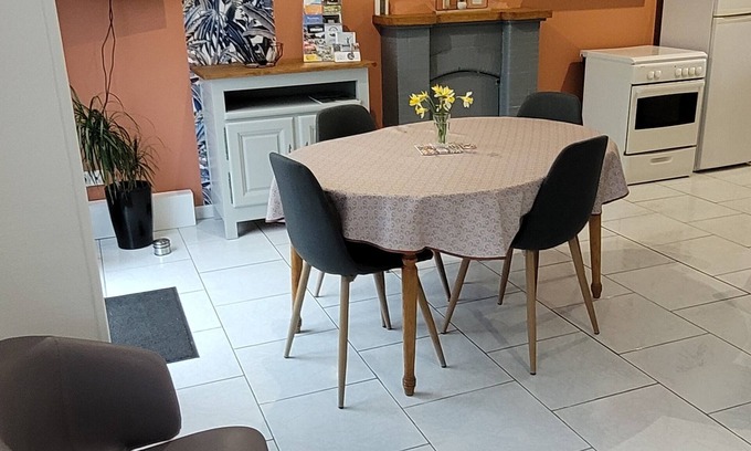 Servon Casa | Le Petit Morin, single-storey house in quiet village