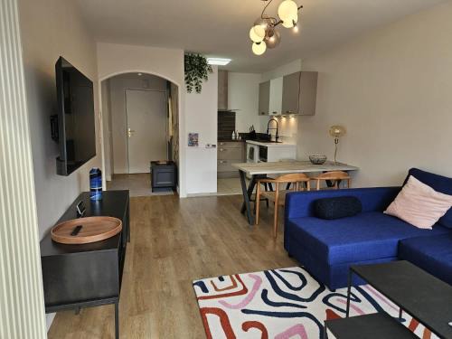 Aix-les-Bains Apartamento | Le Petit Port - Appartement 4 étoiles - standing, vue lac, calme, piscine