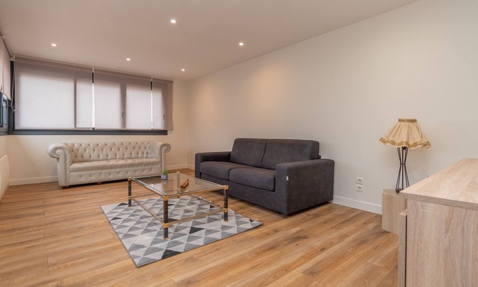 Montcenis Apartamento | Le Pied à Terre de Montcenis - Appt avec parking privé