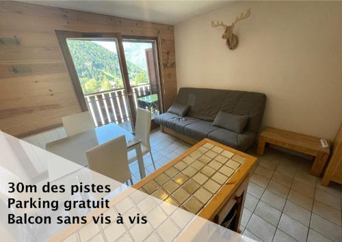 Saint-Jean-dʼAulps Apartamento | Le Pied des Pistes A13, Joli Studio tout confort 4 pers, vue vallée imprenable, DRAPS NON COMPRIS