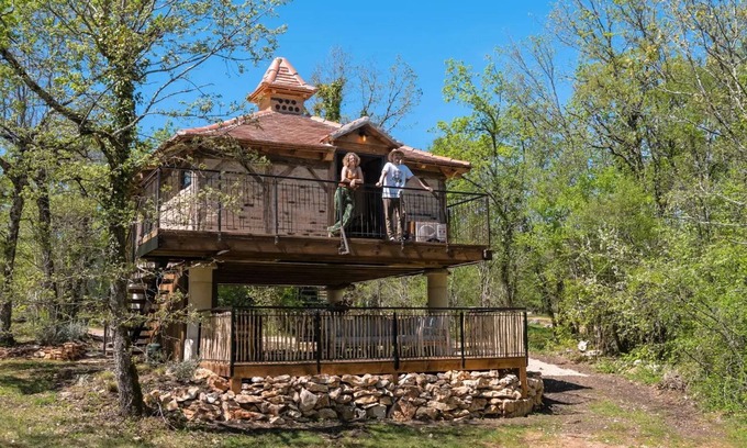 Saint-Antonin Noble Val Chalet De Esquí | Le Pigeonnier sleeps 5