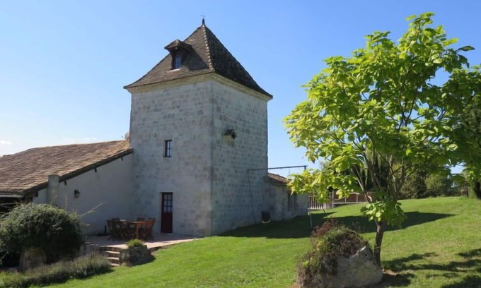 Dondas Casa | Le Pigeonnier Jacques by Interhome