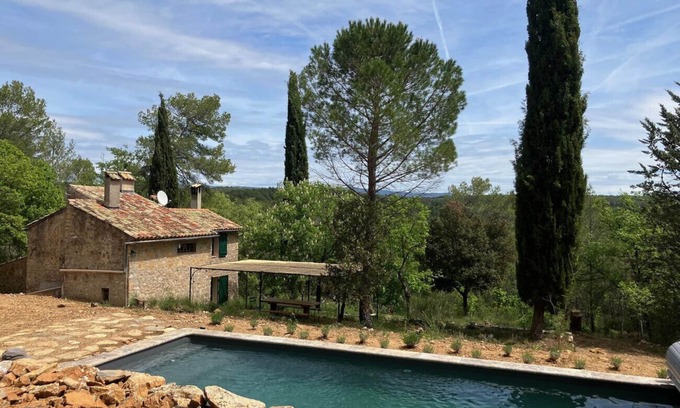Cotignac Cabaña | Le Poucet Oriental : house for 6, combining charm, nature and heated pool