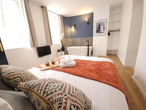 Boulogne-sur-Mer Apartamento | Le Quai Victoire - Appartement à 5min à pied de Nausicaa, plage, centre Ville - Côte d'Opale