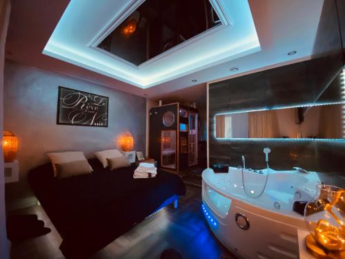 Sarreguemines Apartamento | Le Rêve d'une Nuit suite Amour