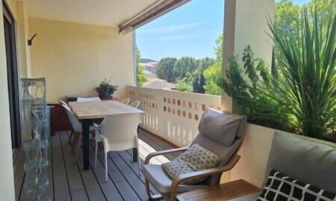 Est Apartamento | Le Rambot - Charming Apt, terrace & car park, city center, parc