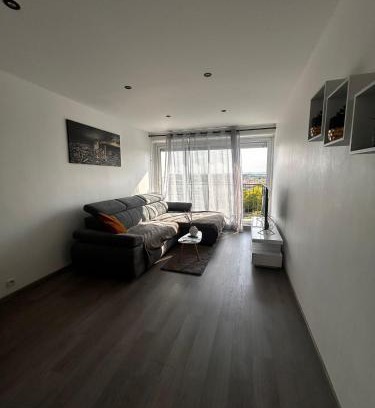Chalon-sur-Saone Apartamento | Le Reflet Gris