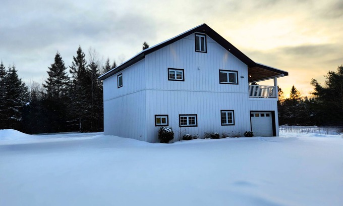 Papineau Regional County Municipality Chalet De Esquí | Le Refuge Étoilé - 1 min from federated snowmobile trails