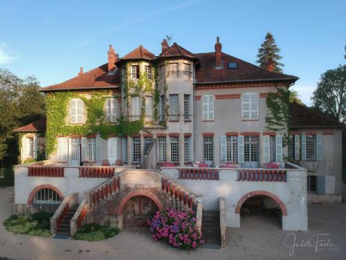 Ciel Cama Y Desayuno | Le Relais du Doubs en Bourgogne