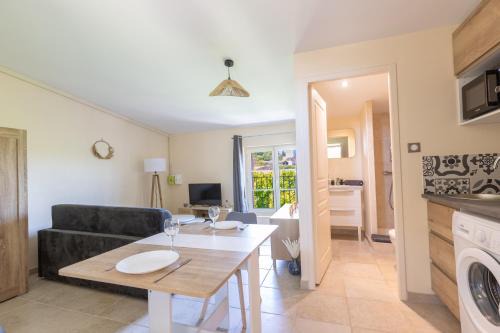 Apt Apartamento | Le Romarin - Hypercentre Studio - Clim - WiFi