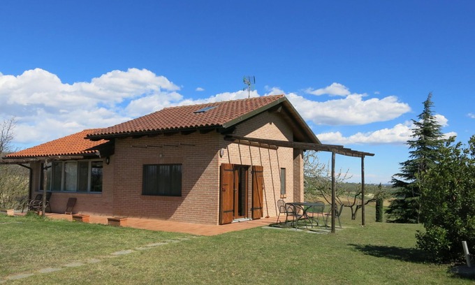 Grazzano Badoglio Casa | Le Rose Rosse by Interhome