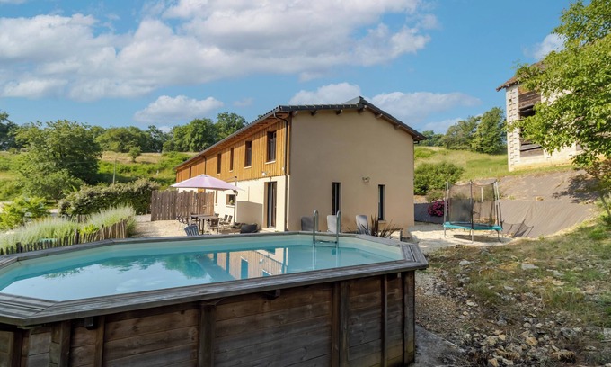Saint-Amand-de-Coly Casa | Le Séchoir – Casa Auténtica con Piscina Privada en Périgord Noir, Ideal para Familias o Grupos