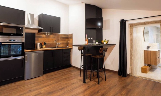 Saint-Laurent-sur-Saone Apartamento | Le Sigorgne Downtown Station