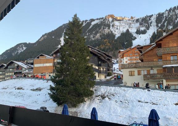 Thollon-les-Memises Apartamento | Le Skäli