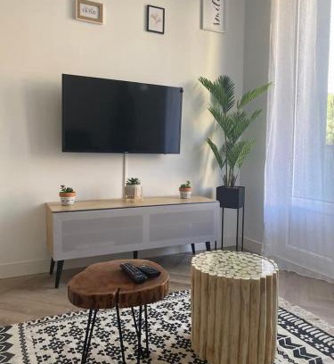 Longeville-les-Metz Apartamento | Le Stade Metz 1 Wifi Un Séjour à Part