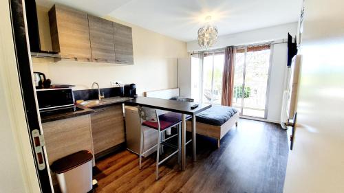 Rambouillet Apartamento | Le studio Cosy d'Angelique et David avec Parking