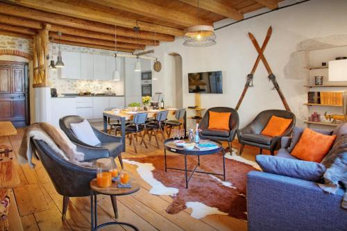 Annecy Old Town Chalet De Esquí | Le SwansDoors - OVO Network