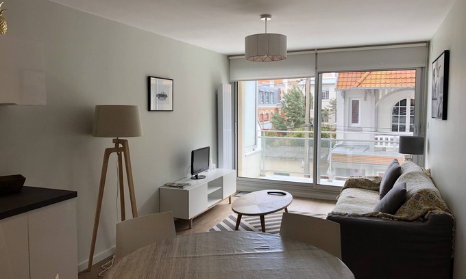 Le Touquet-Paris-Plage Apartamento | Le Touquet T2 completamente renovado, estacionamiento, balcón al sur