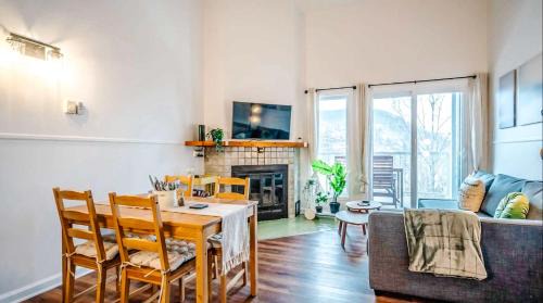 Mont-Tremblant Village Apartamento | Le Treehouse by Gestion ELITE