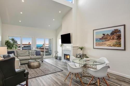 East Mesa Casa | Leadbetter Beach Retreat