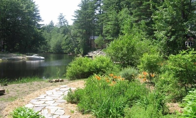South Casco Cabaña | ¡Dejarlo todo atrás! Sebago Lake Area Cottage, Kayak, canoa y pescado, mascotas gratis!