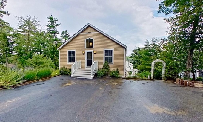 Moultonborough Casa | Leaward Shores Guesthouse