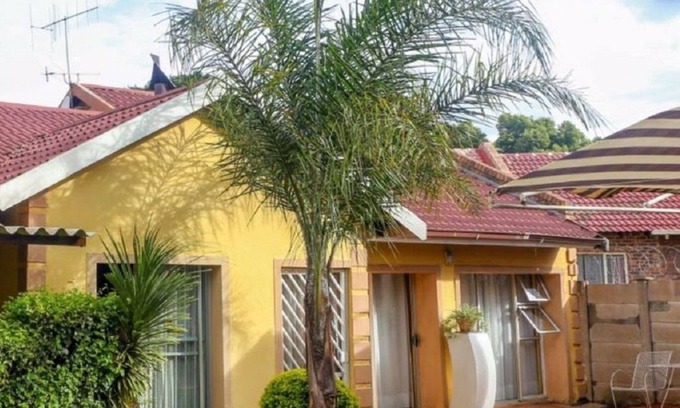 Centurion Cama Y Desayuno | Lecawi Guest House