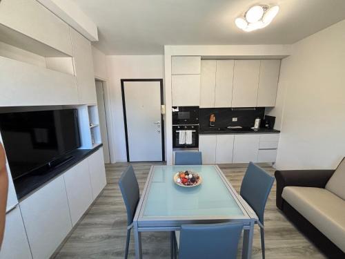 Quartiere XXIV Don Bosco Apartamento | Lecco Deluxe Apartment