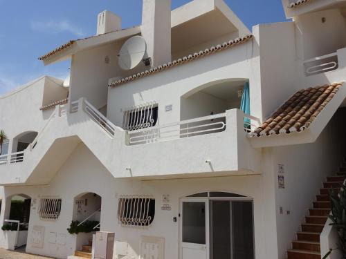 Mato Serrao Apartamento | LeComer