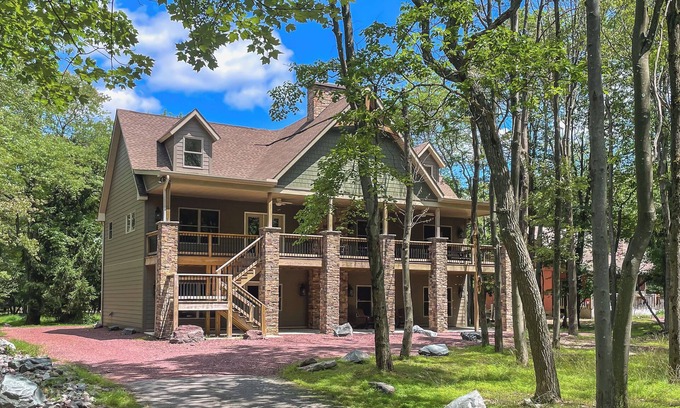 Lake Harmony Estates Chalet De Esquí | Ledgestone Lodge, Private Chalet for Large Group and Family Gatherings near JFBB
