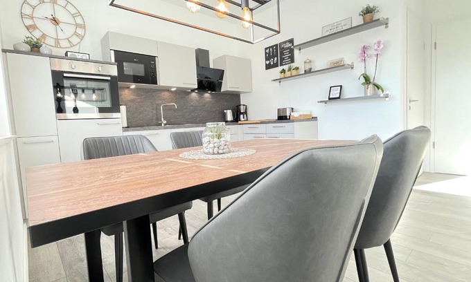 Wremen Apartamento | Lee-Moderne Neubauwohnung in Strandnähe - Wallbox