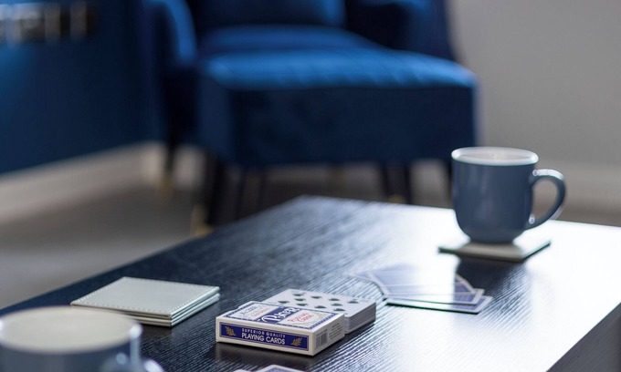 Leeds Casa | Leeds 3 Bed 2.5 Bath - Parking/WiFi/Pool Table/Self Check-in