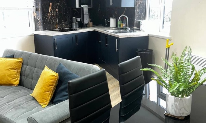 Harehills Apartamento | Leeds Urban Retreat- Pet Friendly Flat