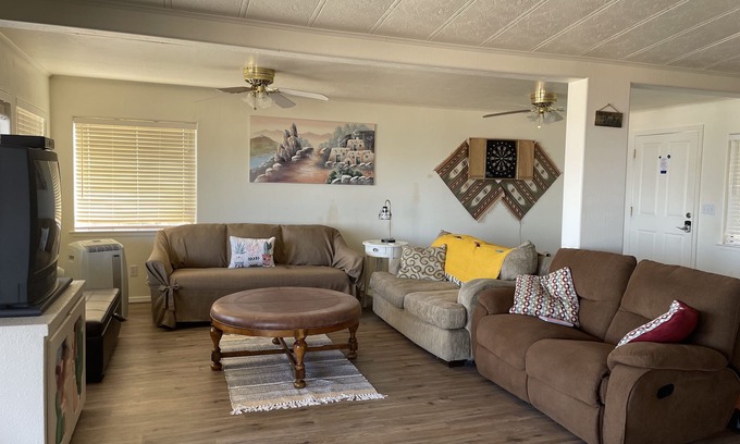 Havasu Lake Casa | Leese Lookout - It’s a Hell of a View