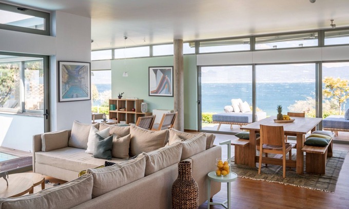 Kato Rodini Villa | LEFKON Villa con piscina junto al mar - N. Peloponeso