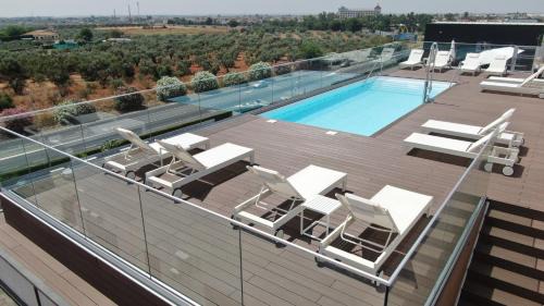 Sanlúcar la Mayor Hotel | Leflet Sanlucar