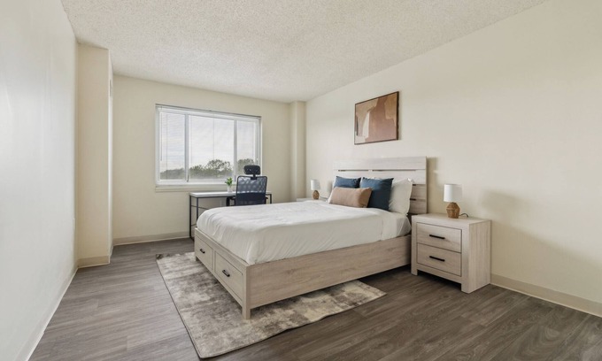 Richmond Apartamento | Legacy at Imperial Village 712 I 1 Bed 1 Bath