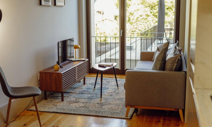 Lapa Apartamento | Legacy Oporto Premium Apartment C by Vacationy