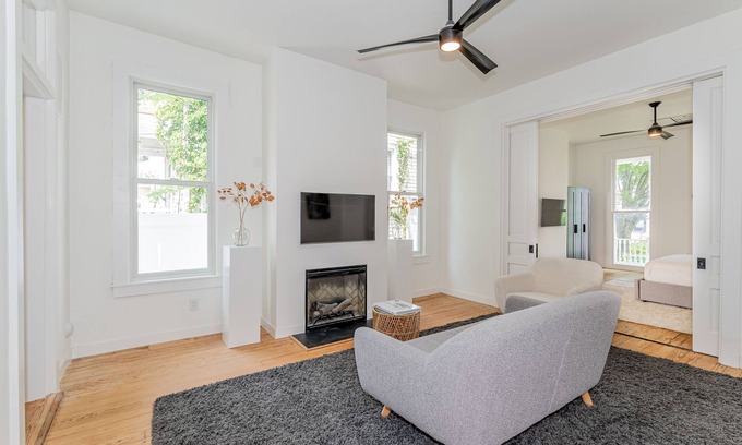 Mosby Apartamento | Legend RVA - Modern, Chic, Minimalist