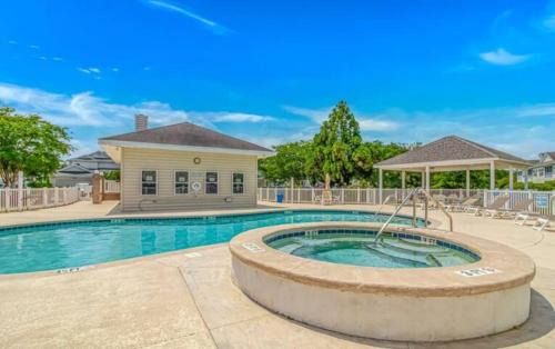 Red Hill Casa | Legends Resort Home with Golf, Family Stay