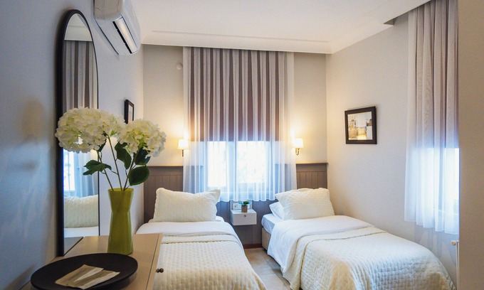 Ayvalik Hotel | Leila Cunda Hotel & Coffee
